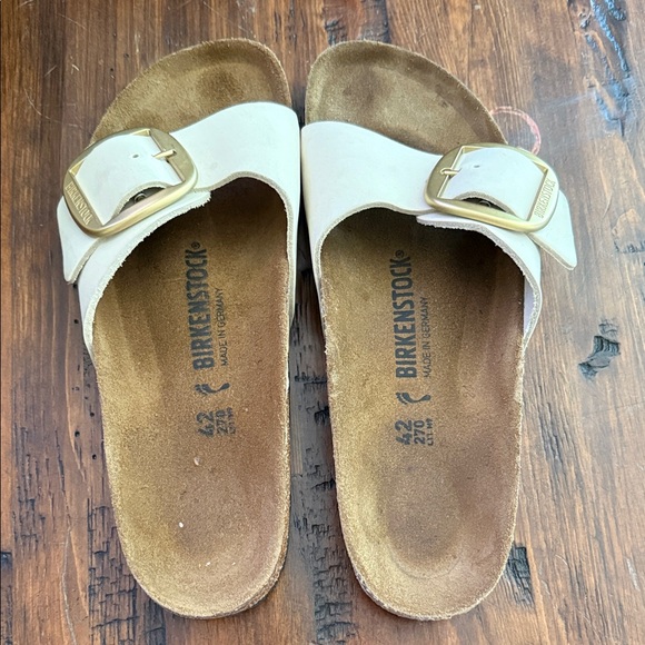 Birkenstock Women's Tan Slide Sandals - Picture 1 of 1